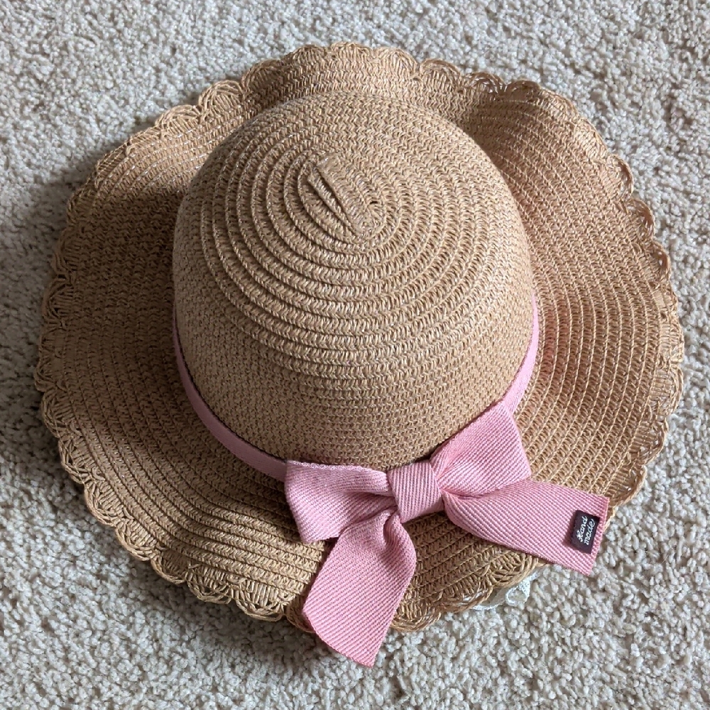 Stylish Tan Kids Sun Hat with Pink Bow